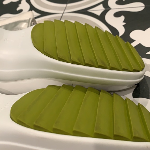 Cole Haan WP winter boots with shearling lining - Picture 13 of 16